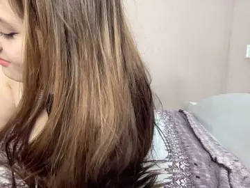 Queenli483  live sex cam