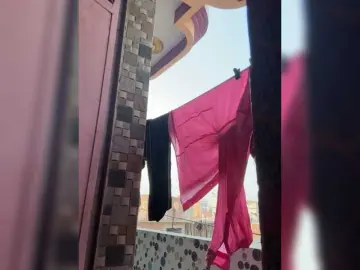 Queenpriya  live sex cam