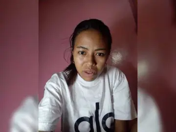 Rudih  live sex cam