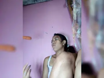 Rudih  live sex cam