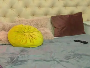 TaniaKarevina  live sex cam