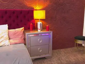 TaniaKarevina  live sex cam