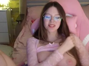 Tofumuch  live sex cam