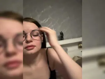 Kiska001  live sex cam