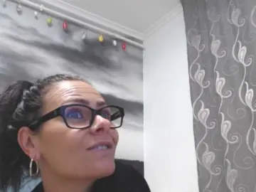 Sweetandreea  live sex cam