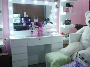 UrFilipinaGirl  live sex cam