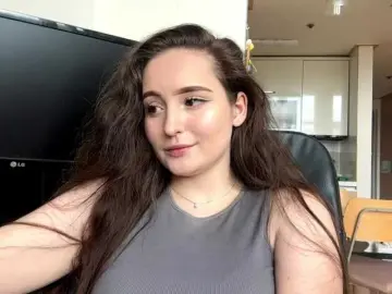 EmillyCarte  live sex cam