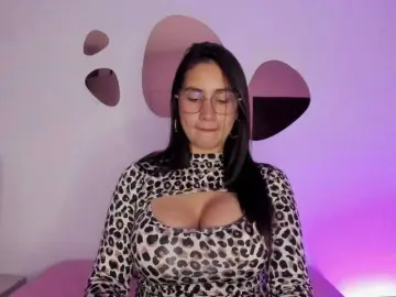 Sara-Parkeer  live sex cam