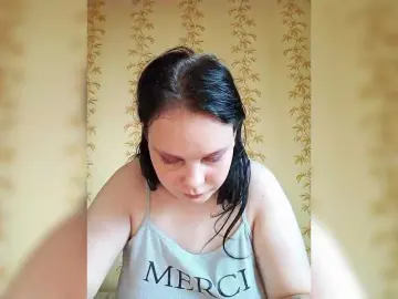SweetPiggy13  live sex cam