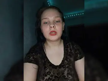 SweetPiggy13  live sex cam
