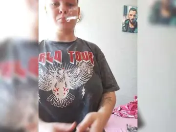 SweetPiggy13  live sex cam