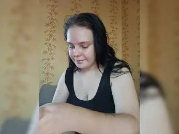 SweetPiggy13  live sex cam