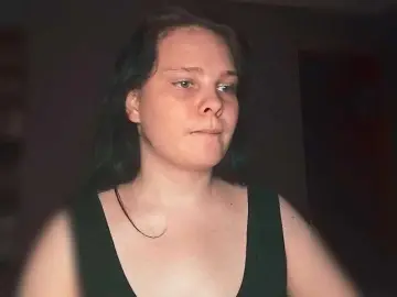 SweetPiggy13  live sex cam