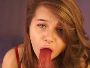 YesImAnna  live sex cam