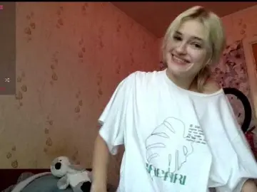 Coolya  live sex cam