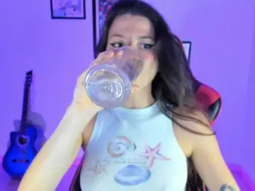 Lolamustaine  live sex cam