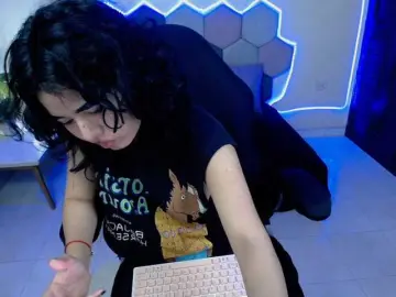 Raven-dark  live sex cam