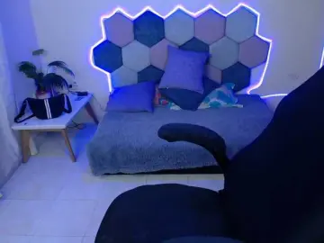 Raven-dark  live sex cam