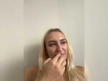 Shymiaa1  live sex cam