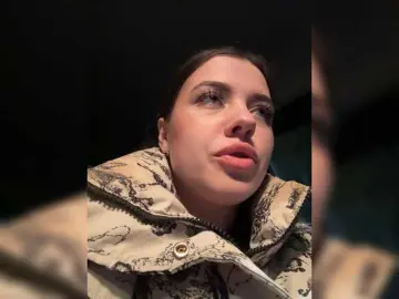 Tut-net-seksa  live sex cam