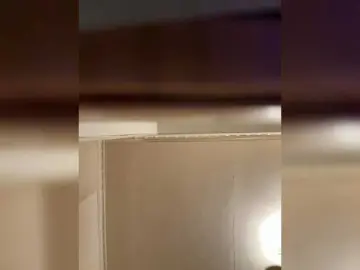 Tut-net-seksa  live sex cam