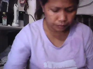 Chatty22  live sex cam