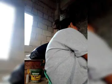 Chatty22  live sex cam