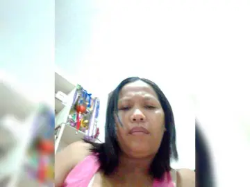 Chatty22  live sex cam