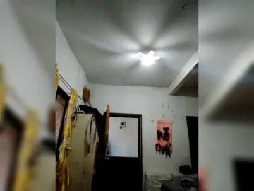 Chatty22  live sex cam