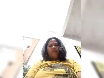 Chatty22  live sex cam