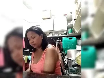 Chatty22  live sex cam