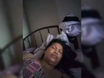 Chatty22  live sex cam