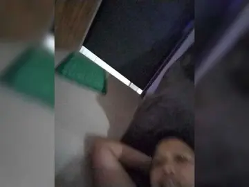 Chatty22  live sex cam