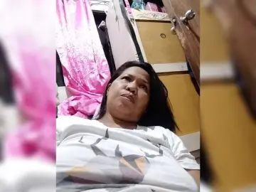 Chatty22  live sex cam