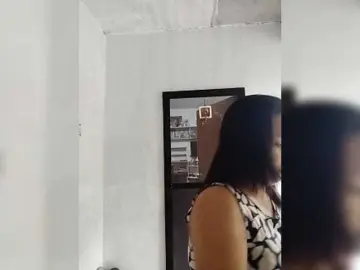 Chatty22  live sex cam