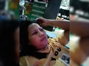 Chatty22  live sex cam