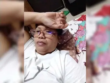 Chatty22  live sex cam