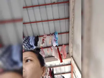 Chatty22  live sex cam