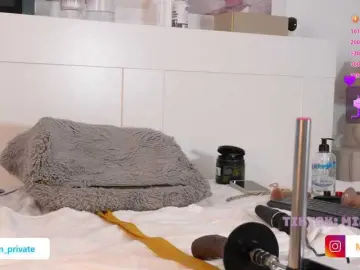 Emmababe  live sex cam