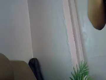 GoldenGoddess1  live sex cam