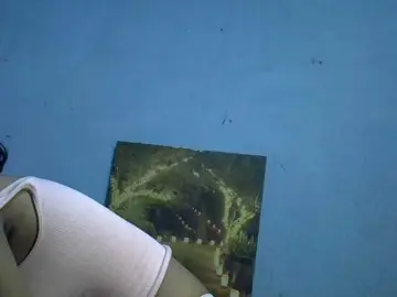 GoldenGoddess1  live sex cam