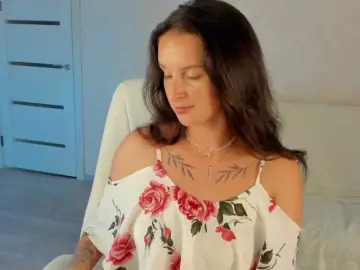 Kriss-me  live sex cam