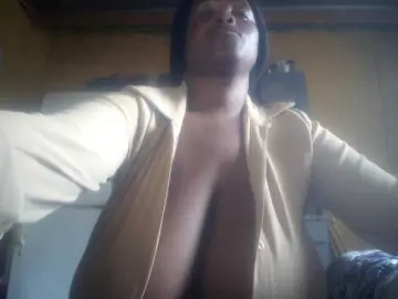 Melonboobs1  live sex cam