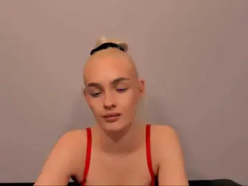OliviaKisss3  live sex cam