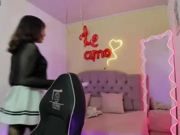 Katherine-tay  live sex cam