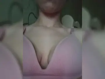 BestMomy  live sex cam