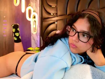 IrisRoss  live sex cam