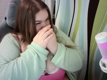 LovelyEmily  live sex cam