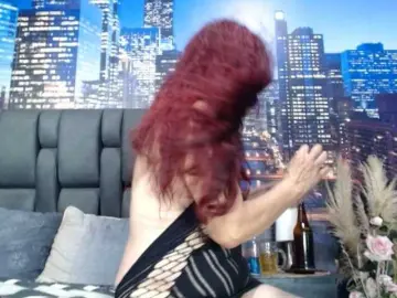 Lucy-mature  live sex cam