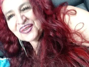 Lucy-mature  live sex cam